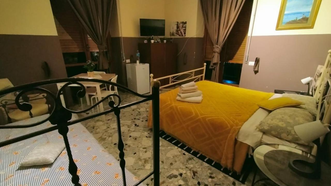 Hotel Le Stanze Di Ginevra - Via Tescione Caserta Exteriér fotografie